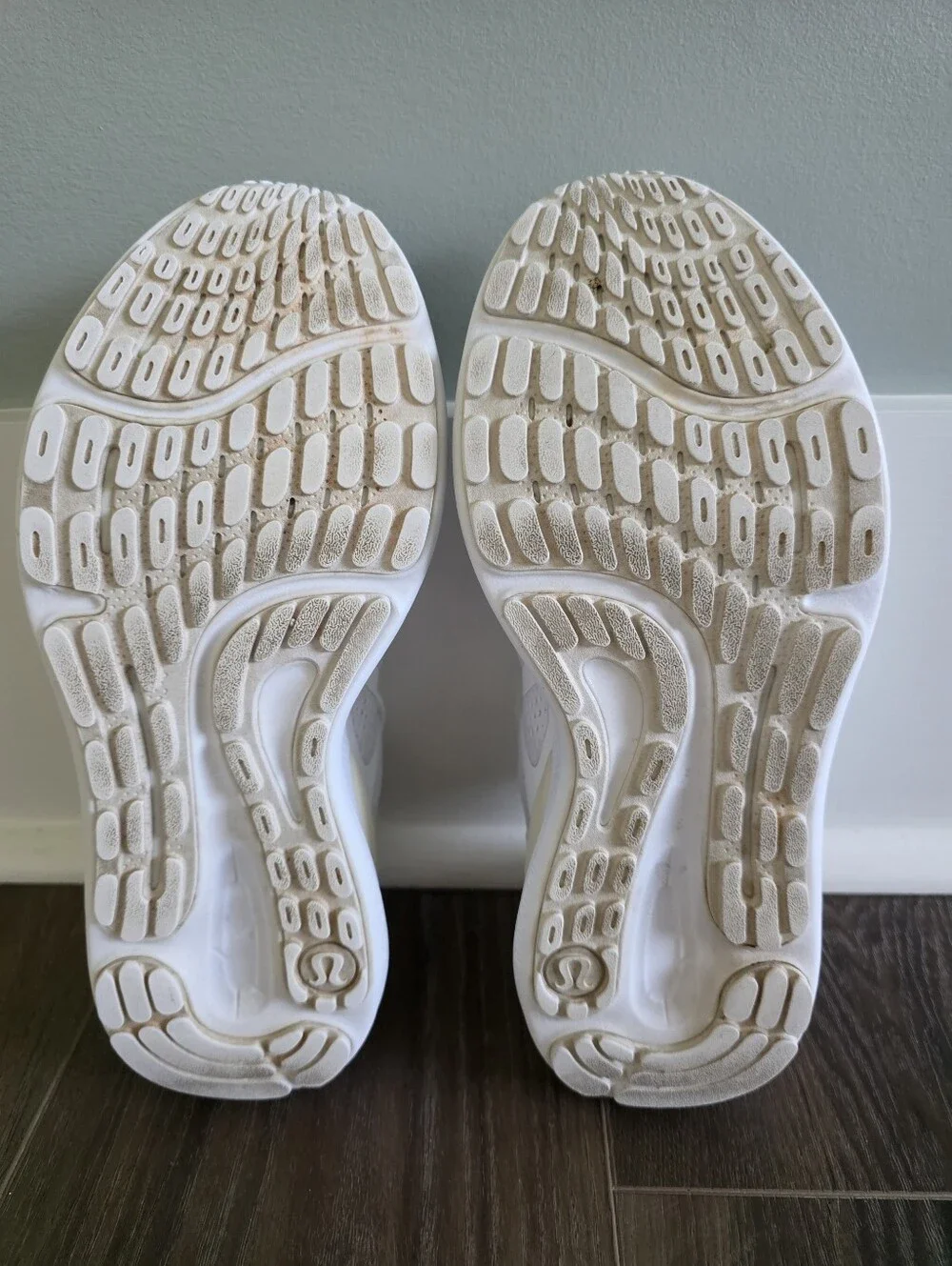 lululemon Beyondfeel Women’s 8 White Athletic Sneakers with Cream Accents